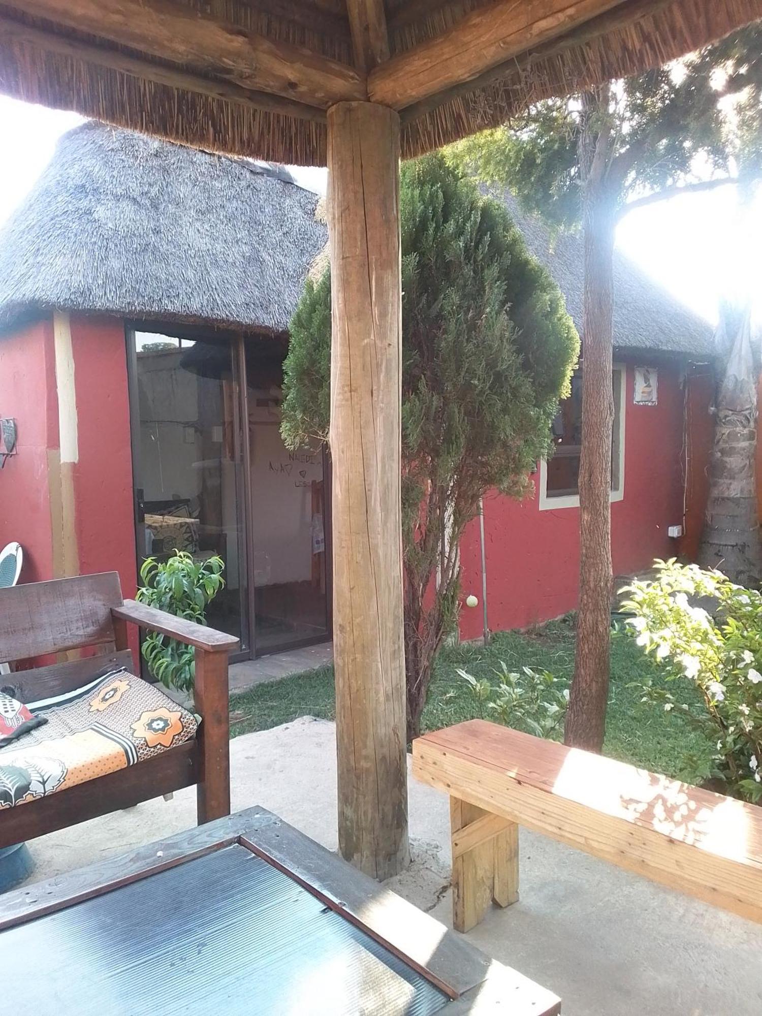 Authentic Bicycle Tours And Backpackers Hostel Soweto Bagian luar foto