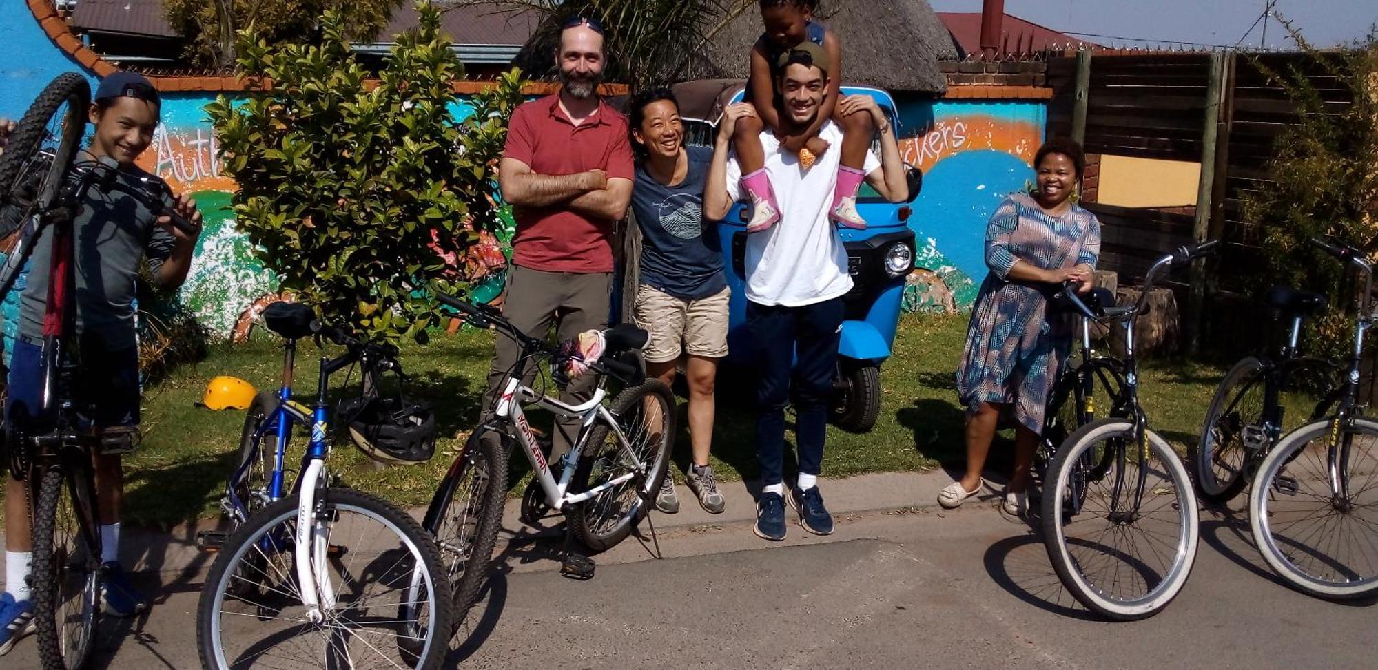 Authentic Bicycle Tours And Backpackers Hostel Soweto Ruang foto
