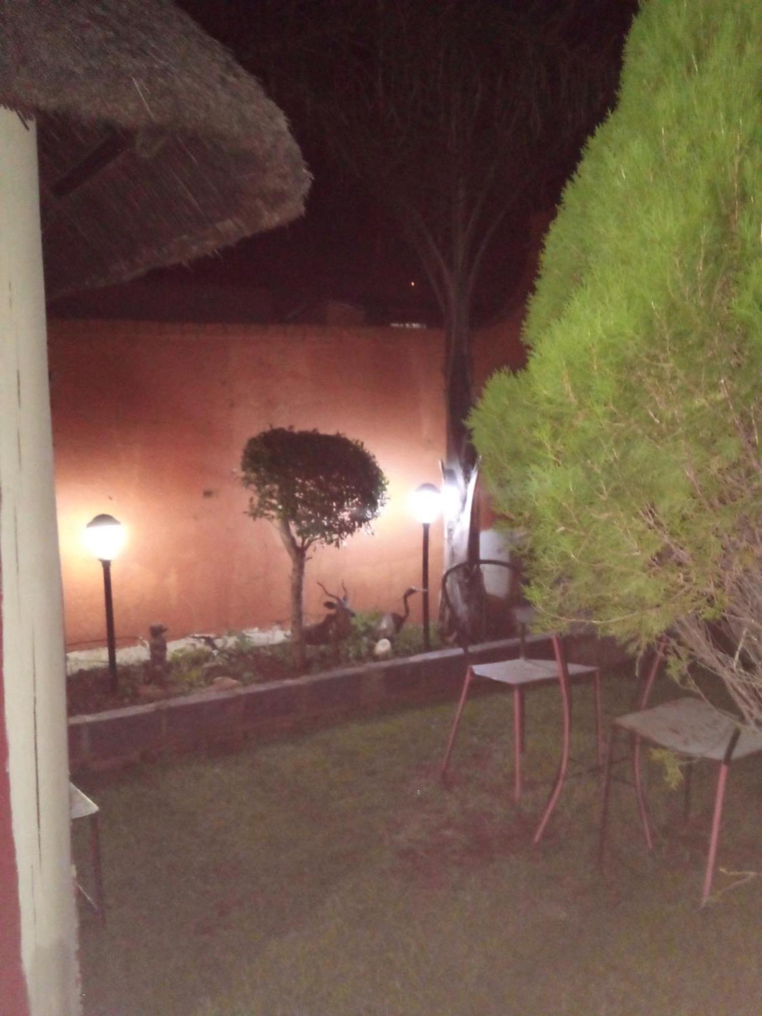 Authentic Bicycle Tours And Backpackers Hostel Soweto Ruang foto
